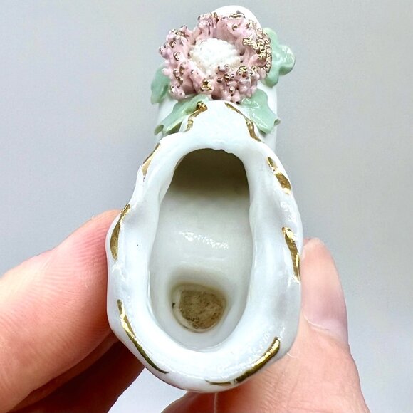 Vintage Made In Japan Porcelain Shoe Figurine Floral Gold Trim - Picture 8 of 9